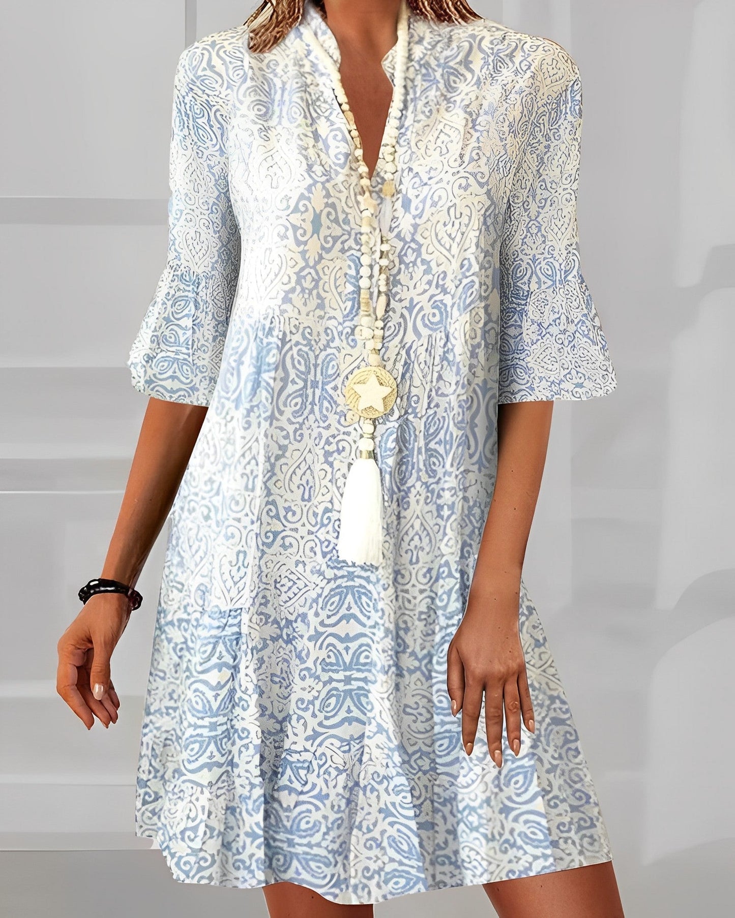 Kunigunden | Kurzärmeliges Minikleid für Damen mit Boho-Print | Spaltkragen