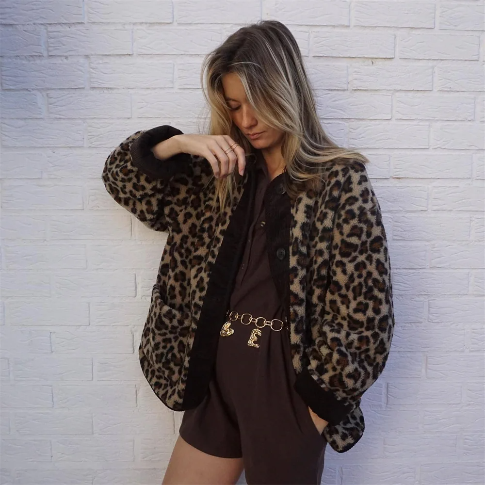 Leah | Oversize Warme Winterjacke Damen | Leopardenmuster