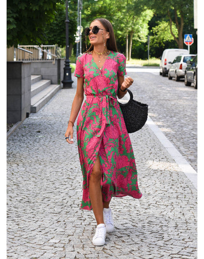 Marlene | Damen-Wickelkleid mit Blumenmuster und V-Ausschnitt | Midi