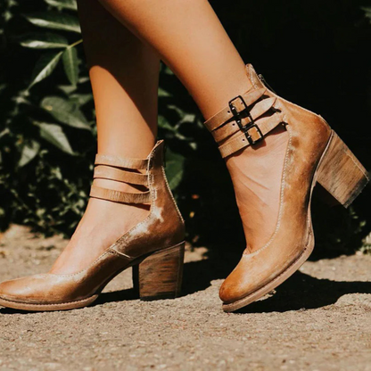 Shoe - Durable Blend Modern Shape & Stable Support.