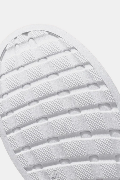 Sneakers I Læderlook Med Hvid Sål