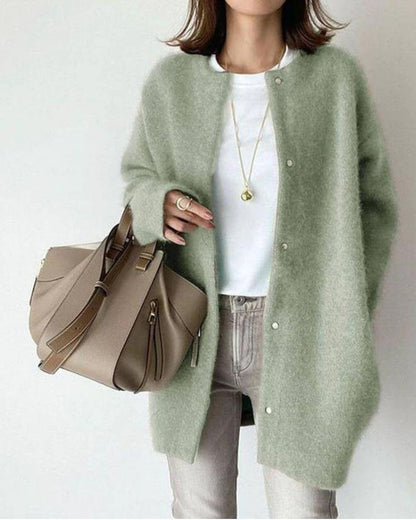 Verena | Warme Strickjacke Damen mit Rundhalsausschnitt und Knöpfen  | Lang